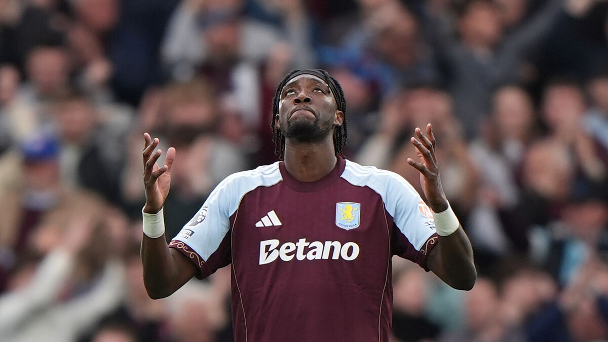 Abraham rescues Villa victory after stunning two-goal collapse vs Sunderland