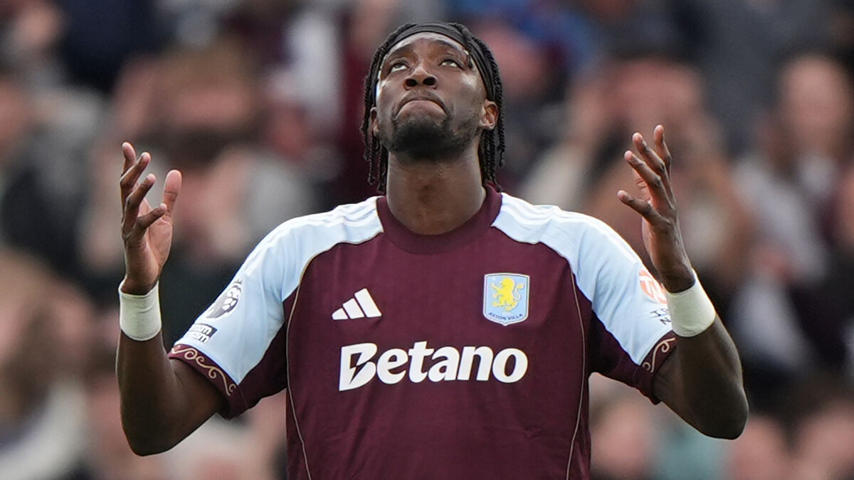 Abraham rescues Villa win after stunning two-goal collapse vs Sunderland