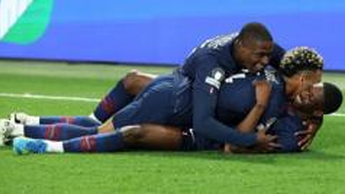 A record-breaking semi-final - the antidote to modern football?