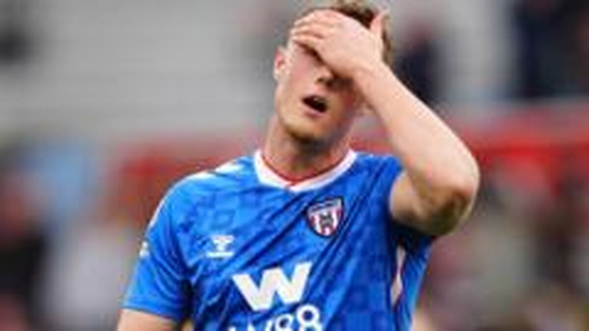 Artist to sue Sunderland over away kit design