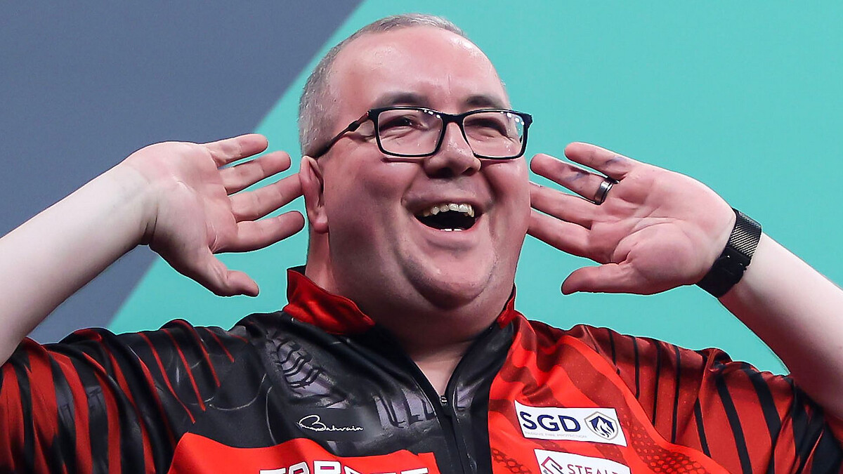 Bunting on boos as Littler heads to Liverpool