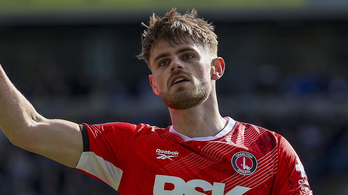 Charlton win seals safety and strikes blow to Hull play-off hopes