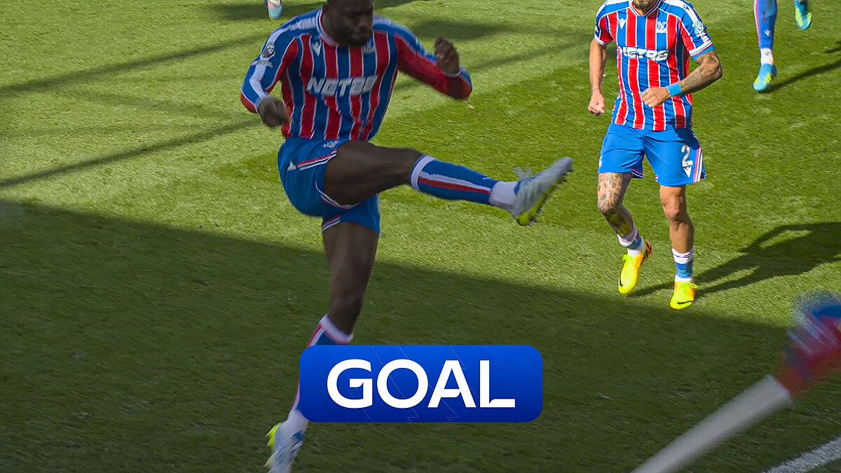 Comeback complete! Mateta nets stoppage-time pen to turn it round for Palace!