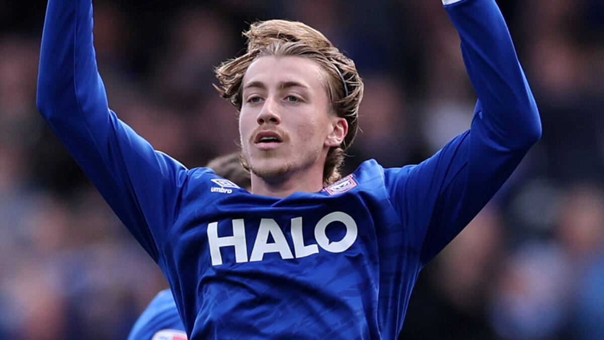 Controversial late penalty secures late draw for Ipswich vs Boro LIVE!