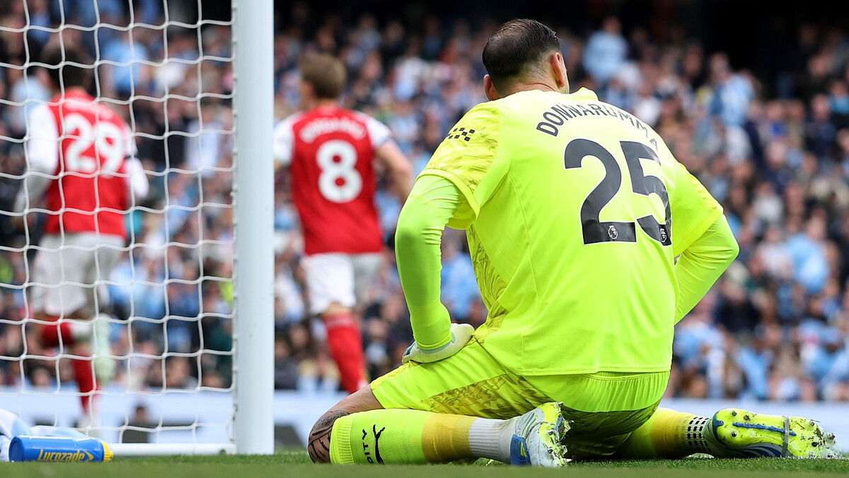 Donnarumma blunder hands Arsenal instant equaliser LIVE!