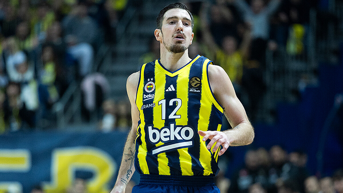 Fenerbahce’s Nando de Colo returns for EuroLeague playoff run