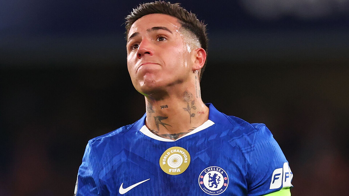 Fernandez and agent apologise to Chelsea for comments on future