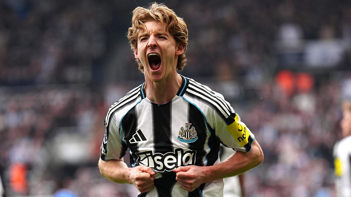 Gordon among star trio that could leave Newcastle