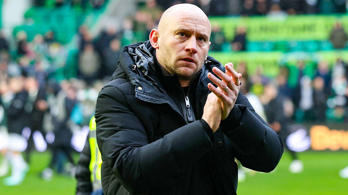Gray focused on Hibs but admits denting Hearts title hopes would be bonus