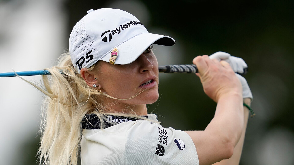Hull off the pace but Rhodes in contention at Chevron Championship