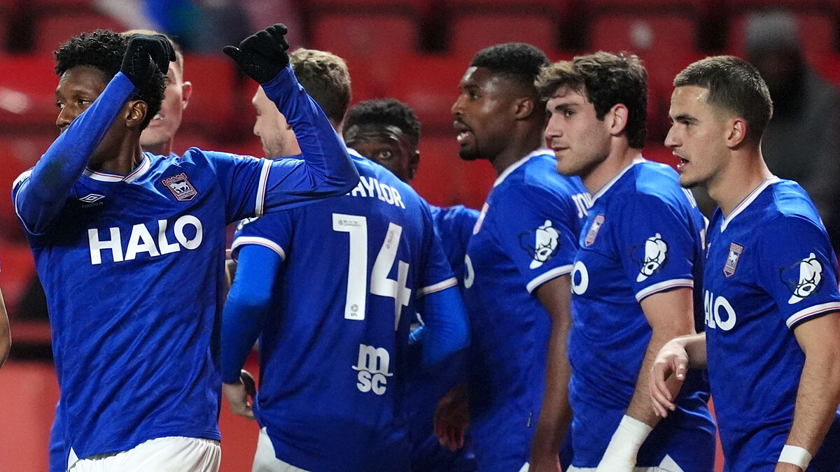 Ipswich retake second after comeback win at Charlton