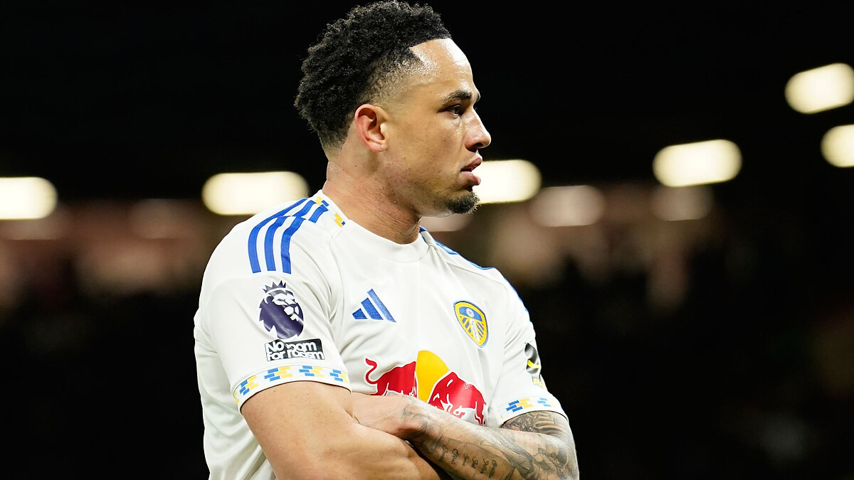 Leeds shock Man Utd at Old Trafford to boost survival bid