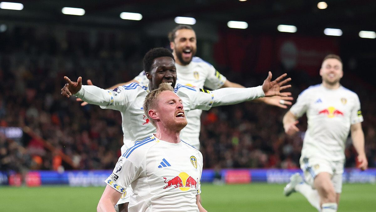 Longstaff's late strike puts Leeds on brink of safety with Bournemouth draw