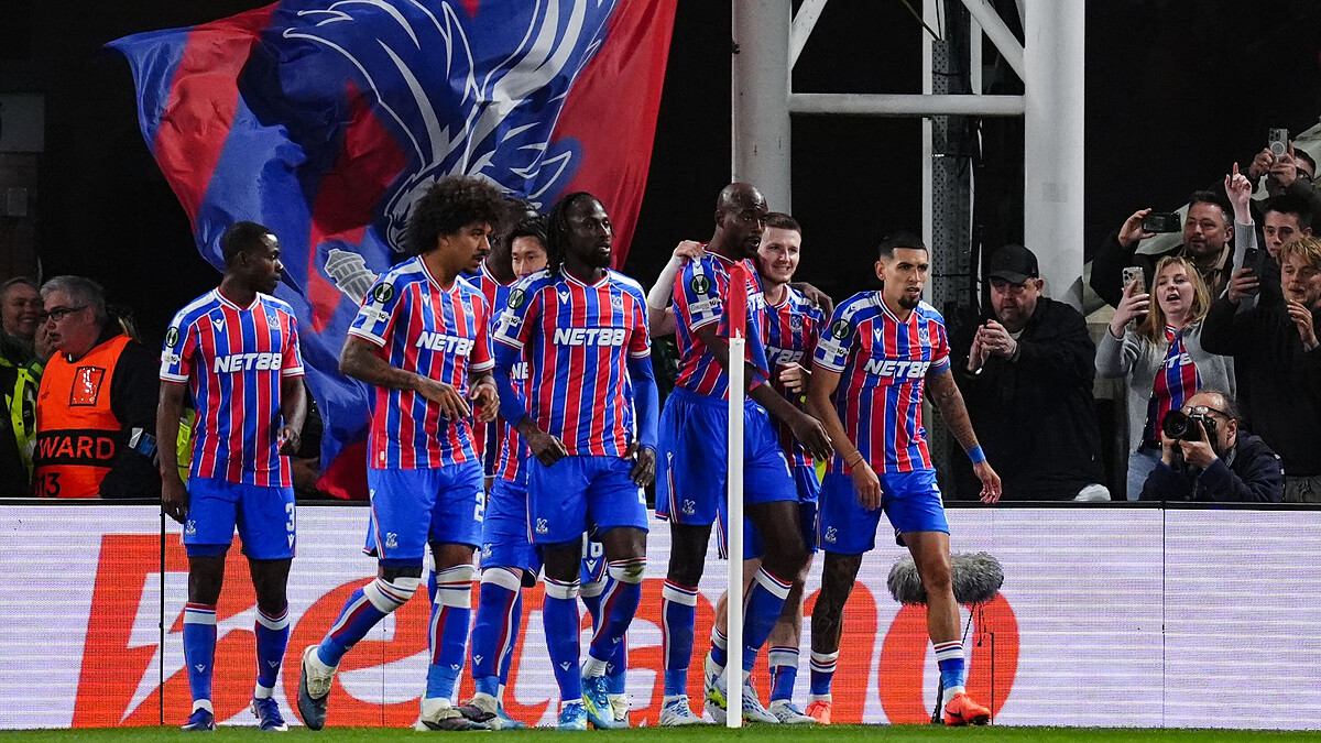 Mitchell doubles Palace lead vs Fiorentina after Mateta opener LIVE!