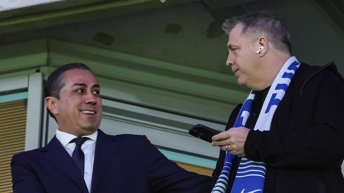 Nev: Chelsea owners don't have a clue - fans will be disgusted how this has gone