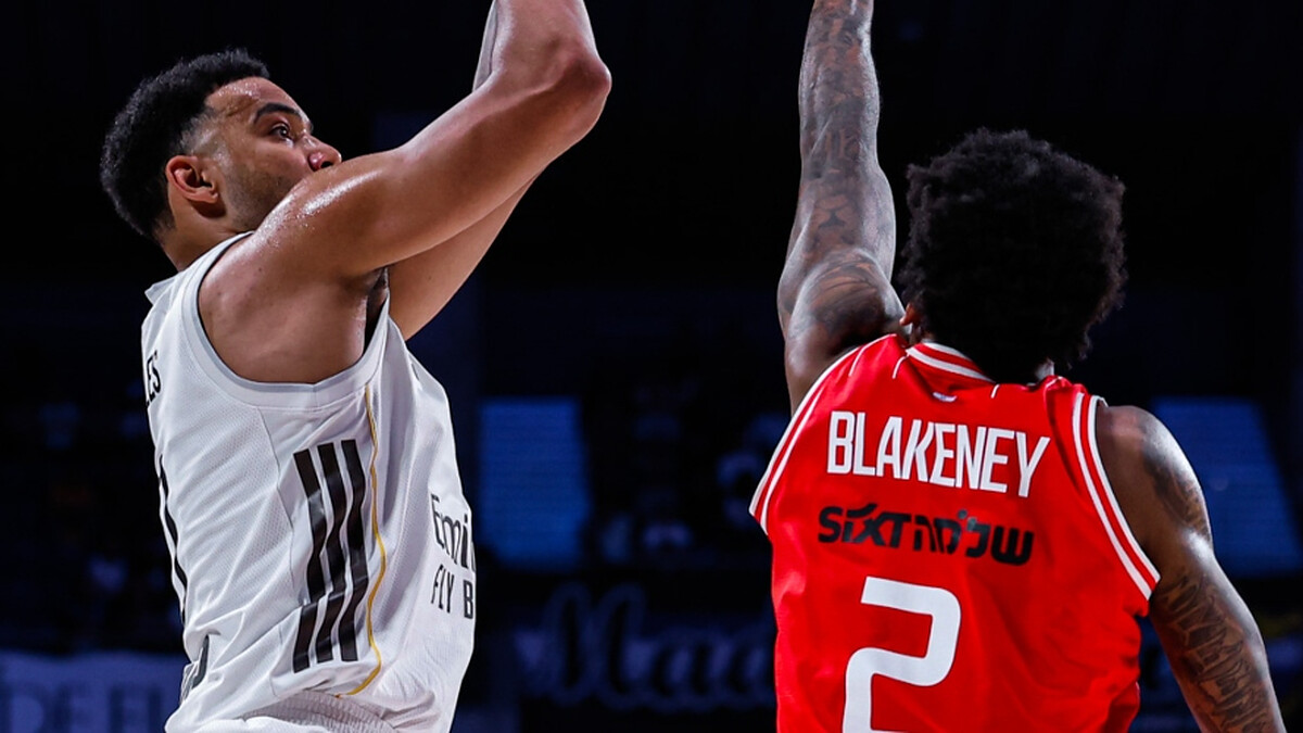 Real Madrid loses Tavares early, survives Hapoel’s late push