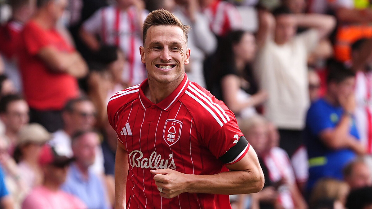 Returning Wood starts as Forest make NINE changes at Porto LIVE!