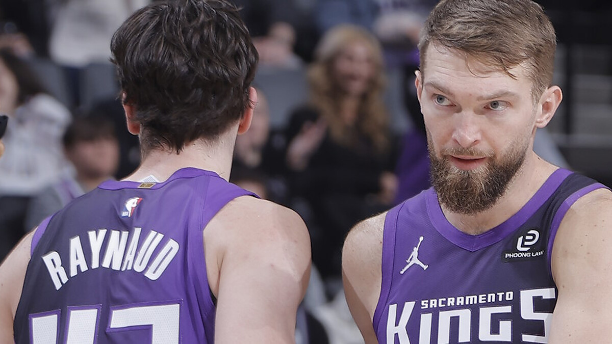 Sabonis dismisses trade rumors and praises Raynaud’s impactful season