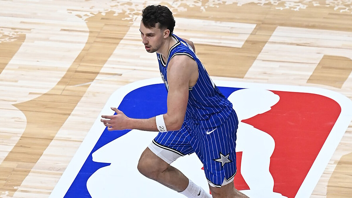 Wagner helps Magic clinch playoff spot, Porzingis and Warriors eliminated