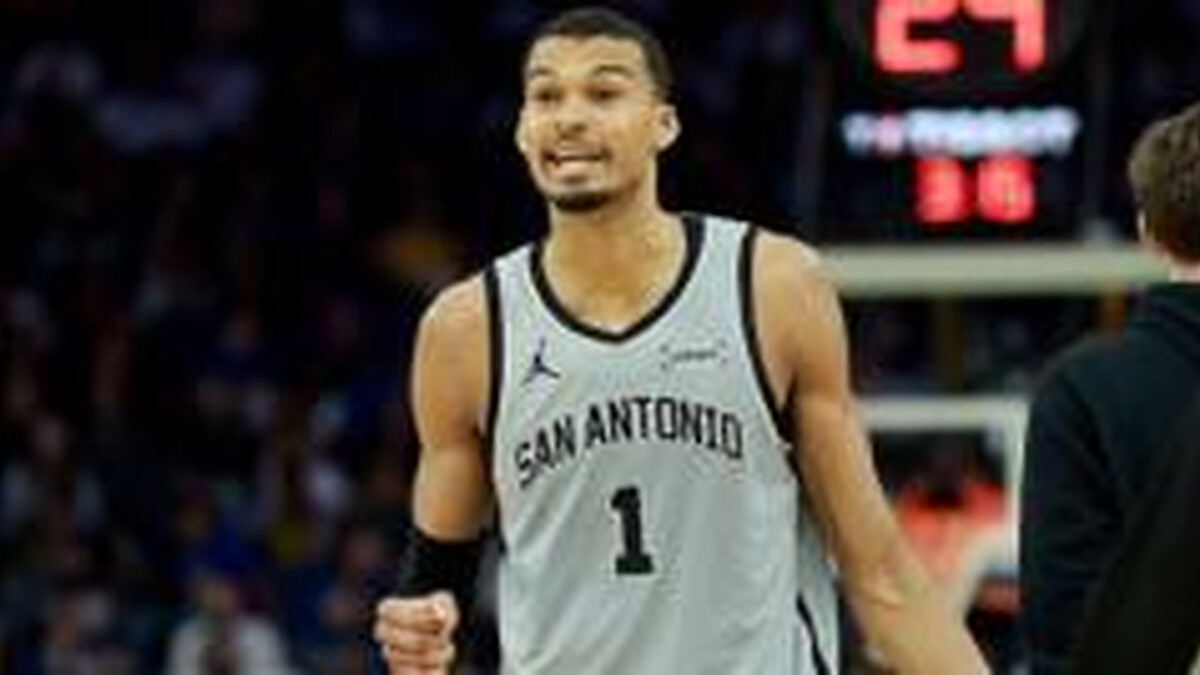 Wembanyama's 41 points help Spurs win 10 in a row