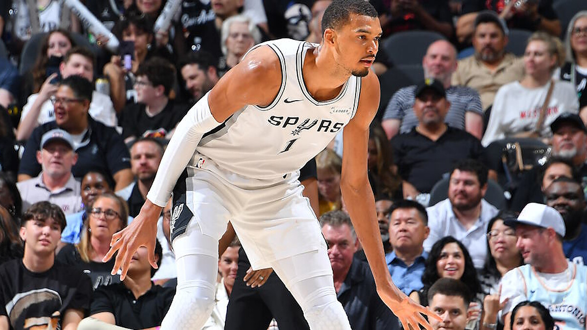 Wemby chases childhood dreams in playoff debut: “You can feel it”