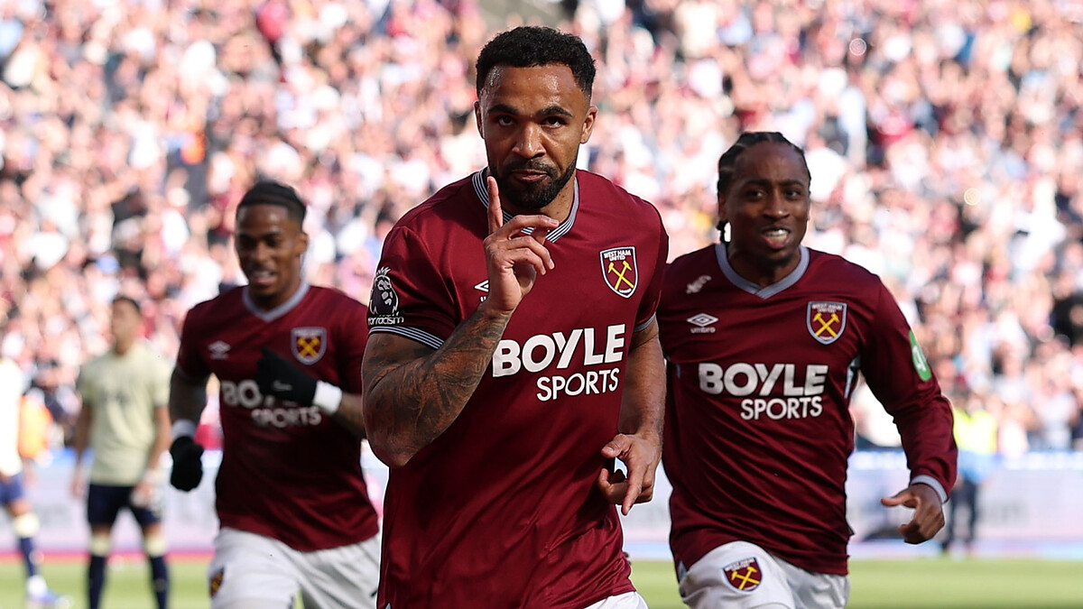 Wilson's late strike sees West Ham edge Everton to stay out of drop zone