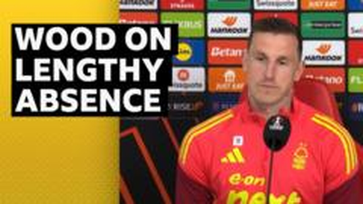 Wood returns for Nottingham Forest after knee injury