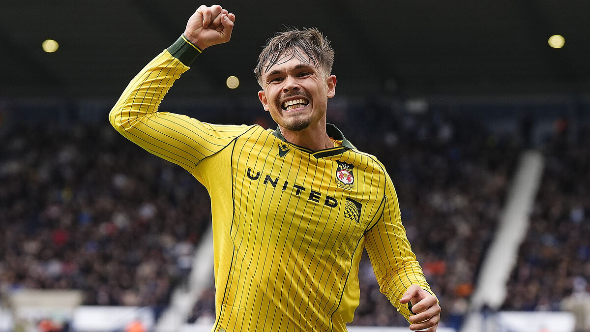 Wrexham into play-off spots after fight back at WBA