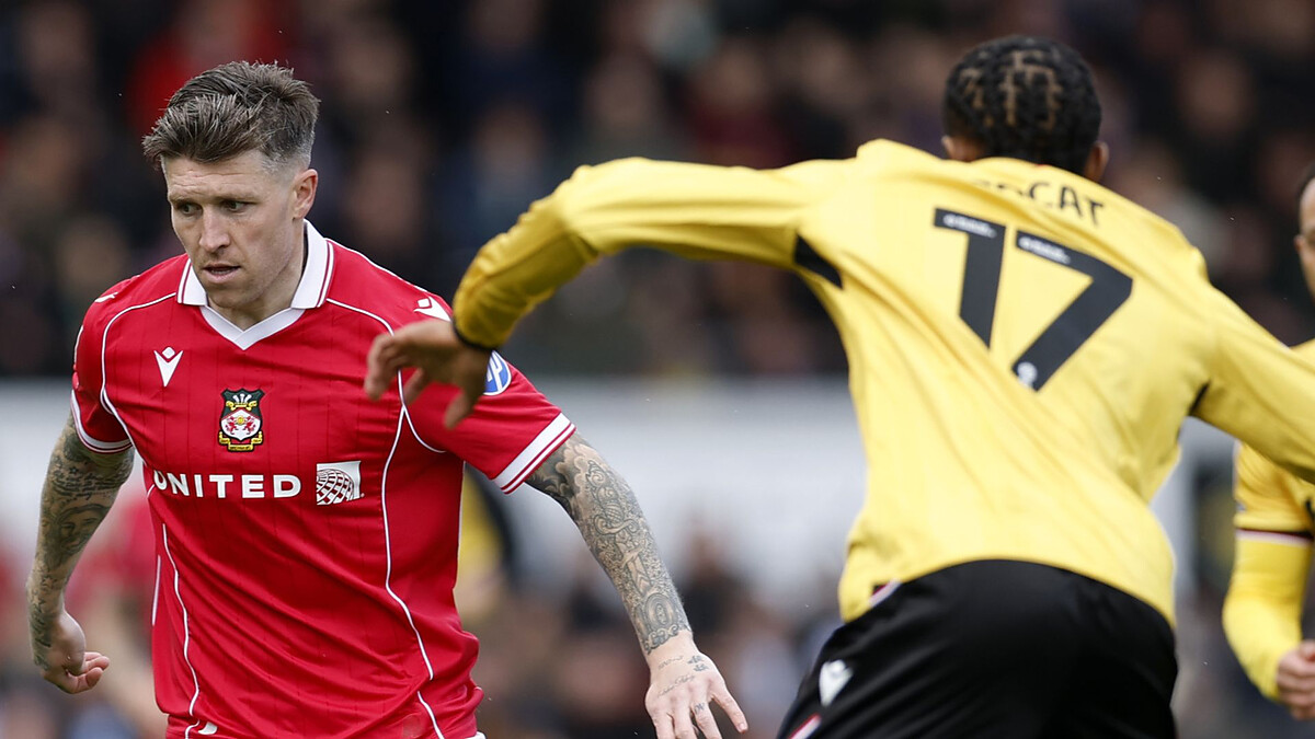 Wrexham level, Saints trail Swans & WBA lead - EFL LIVE!