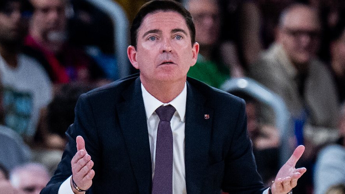 Xavi Pascual leaves doubts about his future with Barcelona