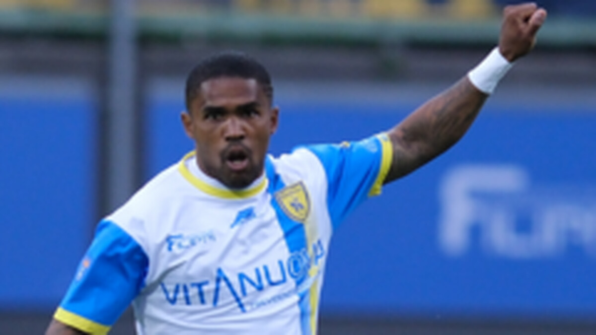 Balotelli, a Brazil winger and the bid for Serie D promotion