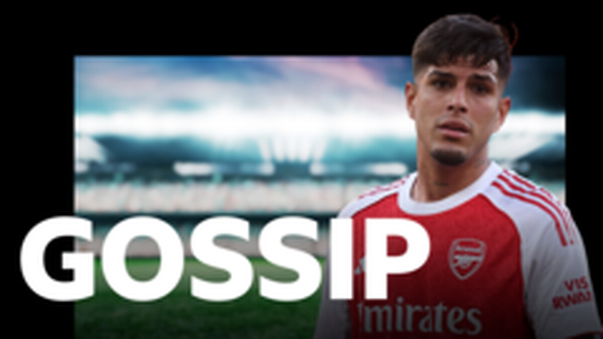 Barca weigh up move for Hincapie - Friday's gossip