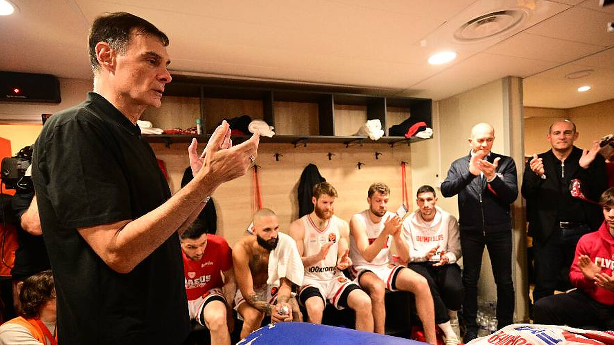Bartzokas’ locker room speech after Final Four berth: “Let’s get what we deserve”