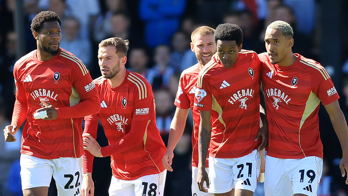 Chesterfield vs Notts Co coming up on Sky after Salford win at Grimsby LIVE!