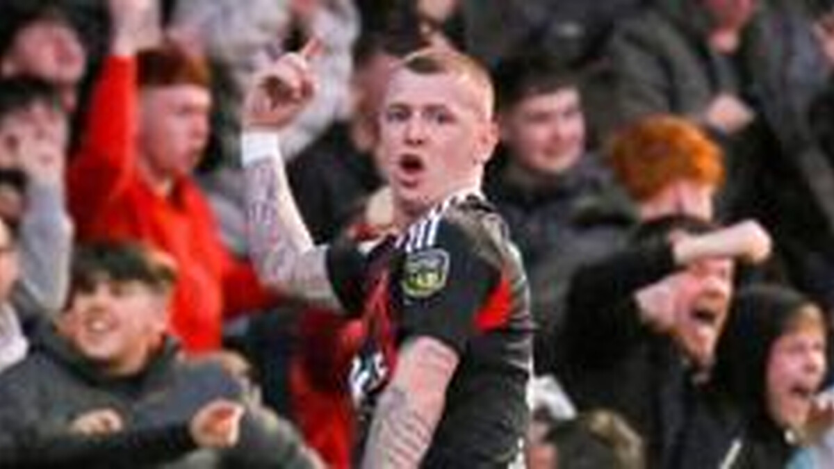 Crues retain Premiership status with shootout win over Annagh