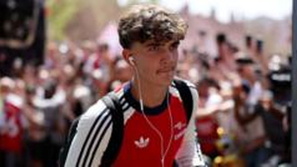 Dowman to become youngest Premier League starter