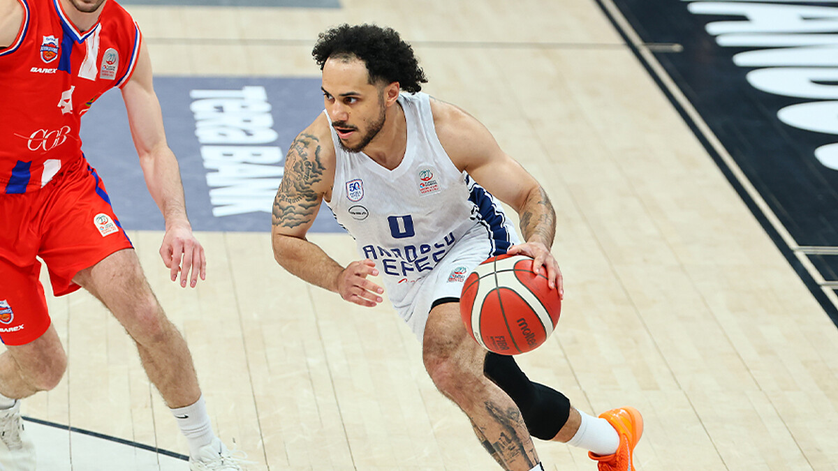 Efes wins convincingly at home, Galatasaray beats Besiktas on the road