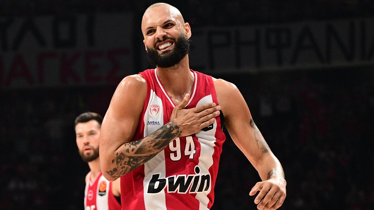 Evan Fournier trades NBA for feta, gyros, and Final Four