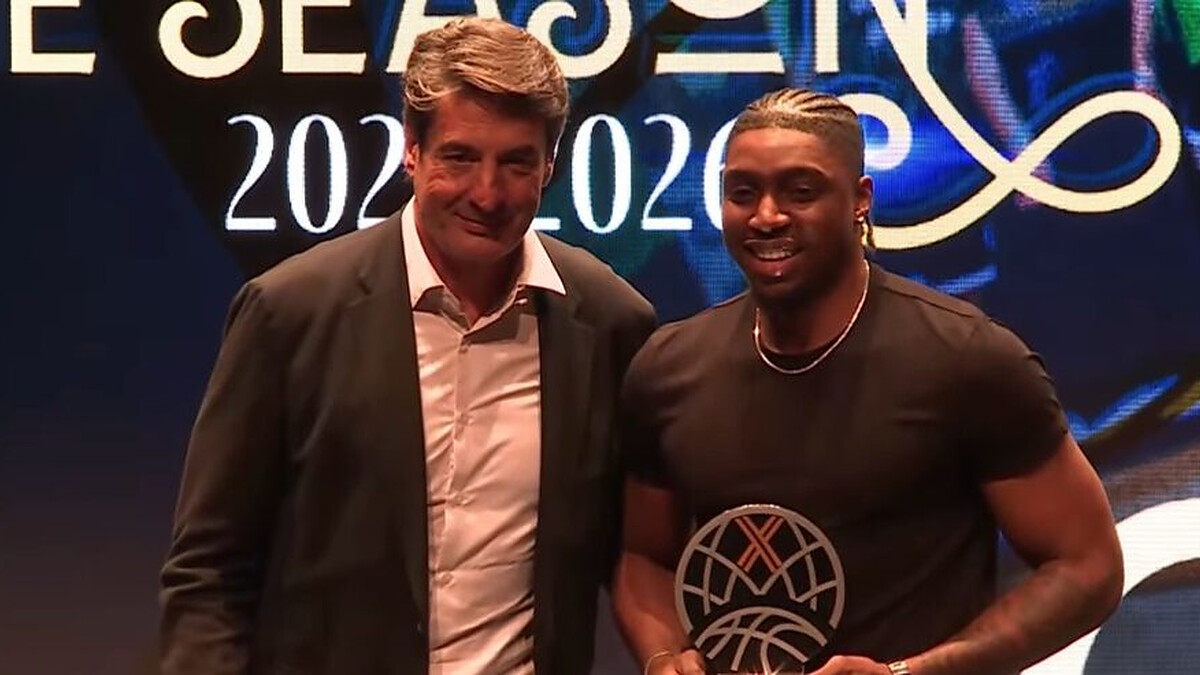 Frank Bartley collects MVP award: “Everything prepared me for this moment”