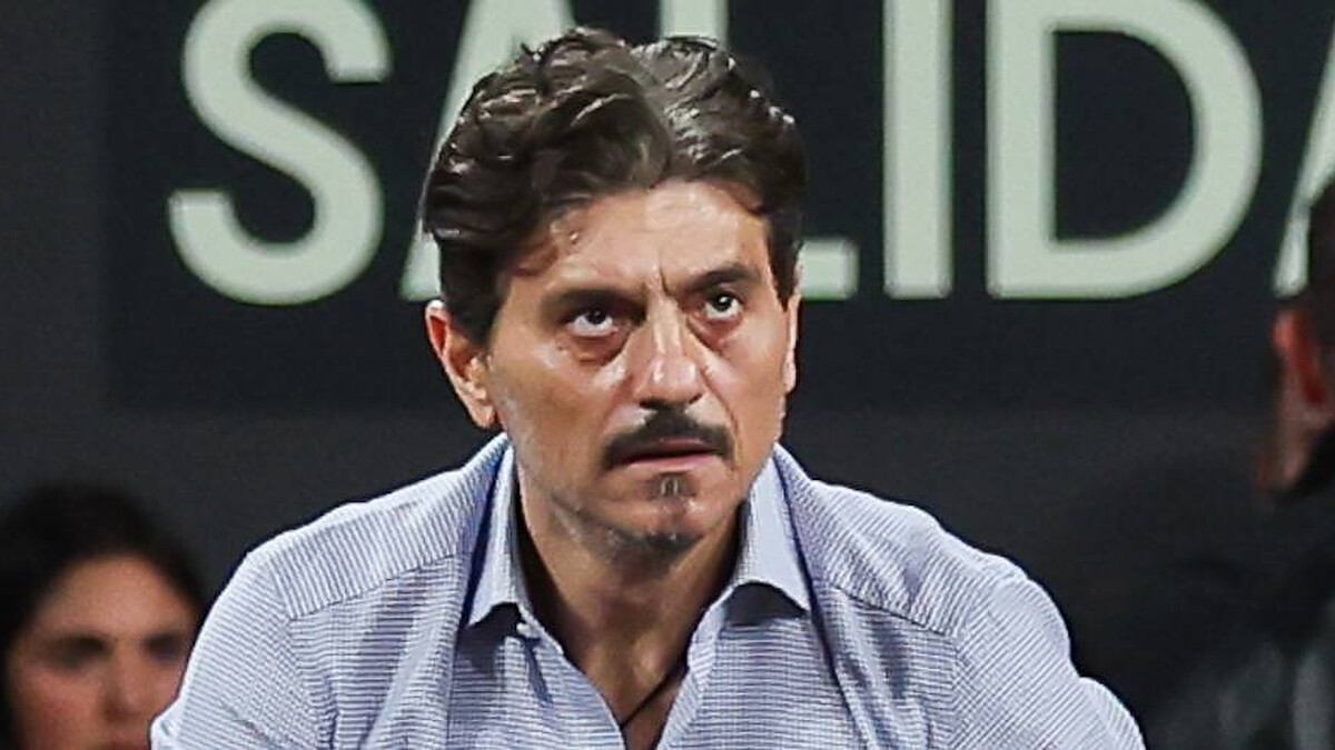 Giannakopoulos asks from Valencia to file a request to EuroLeague so he can attend Game 5