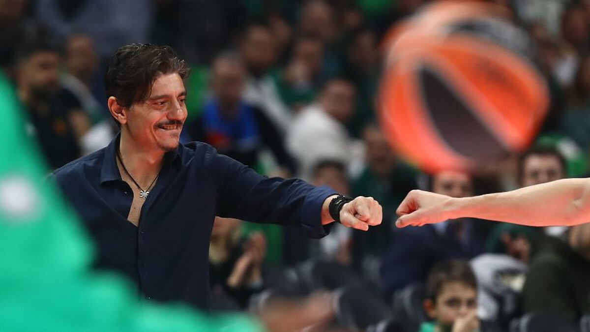 Giannakopoulos demands respect as Valencia uses additional security measures in Athens