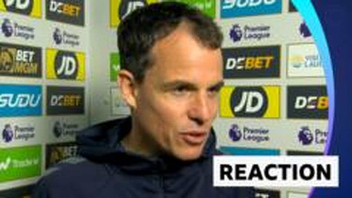 'Hard to understand' Ballard's red card - Le Bris