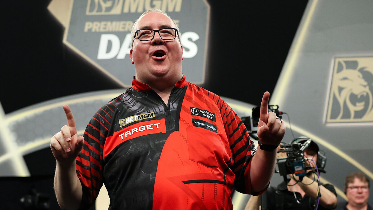 Humphries avoids Littler ahead of PL Finals Night as Bunting wins in Sheffield