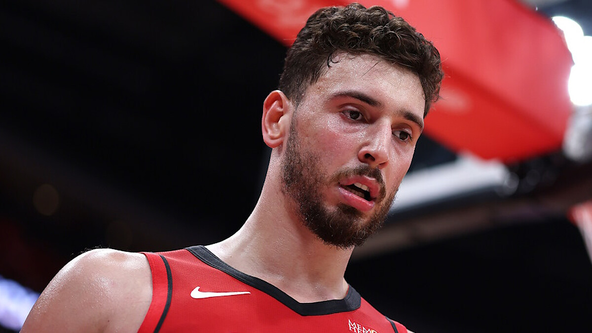 Lakers dominate Rockets in Game 6 to secure series victory