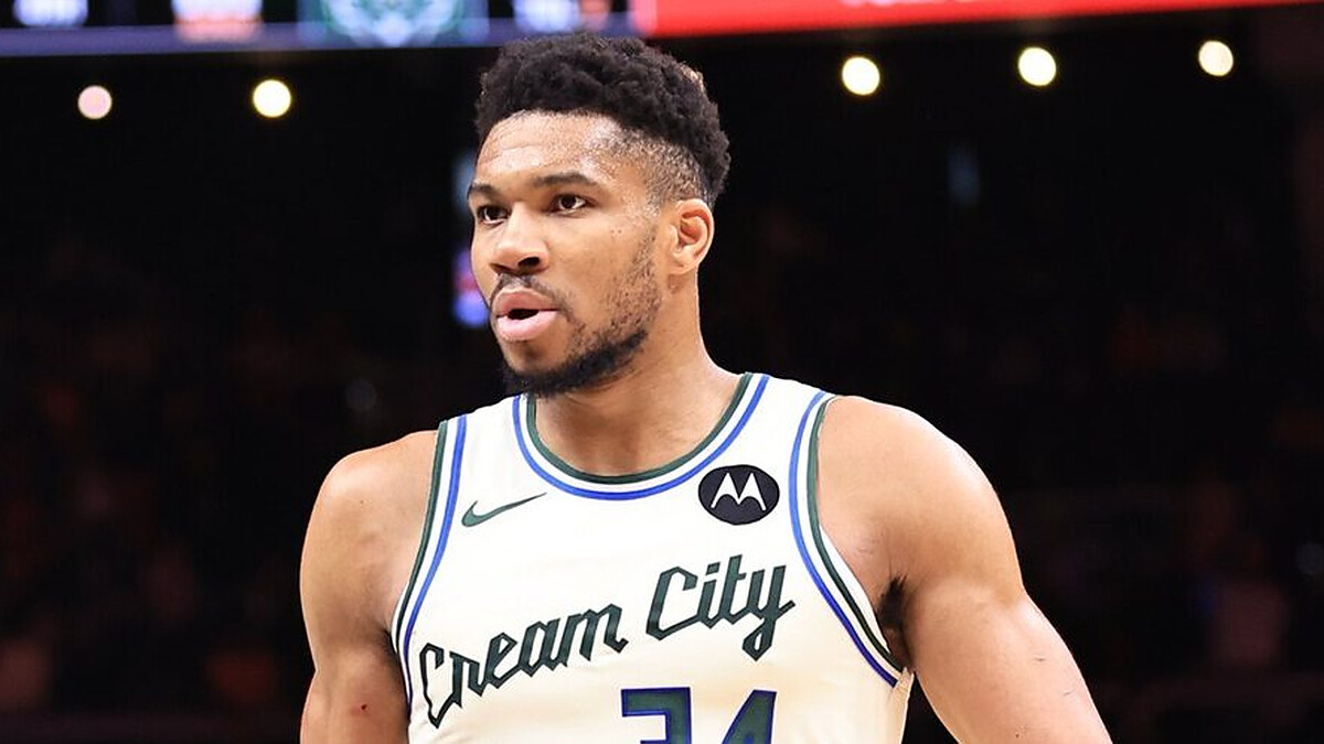 Milwaukee Bucks set deadline for decision on Giannis Antetokounmpo’s future