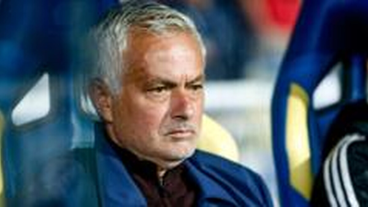 Mourinho signs three-year deal to return as Real boss