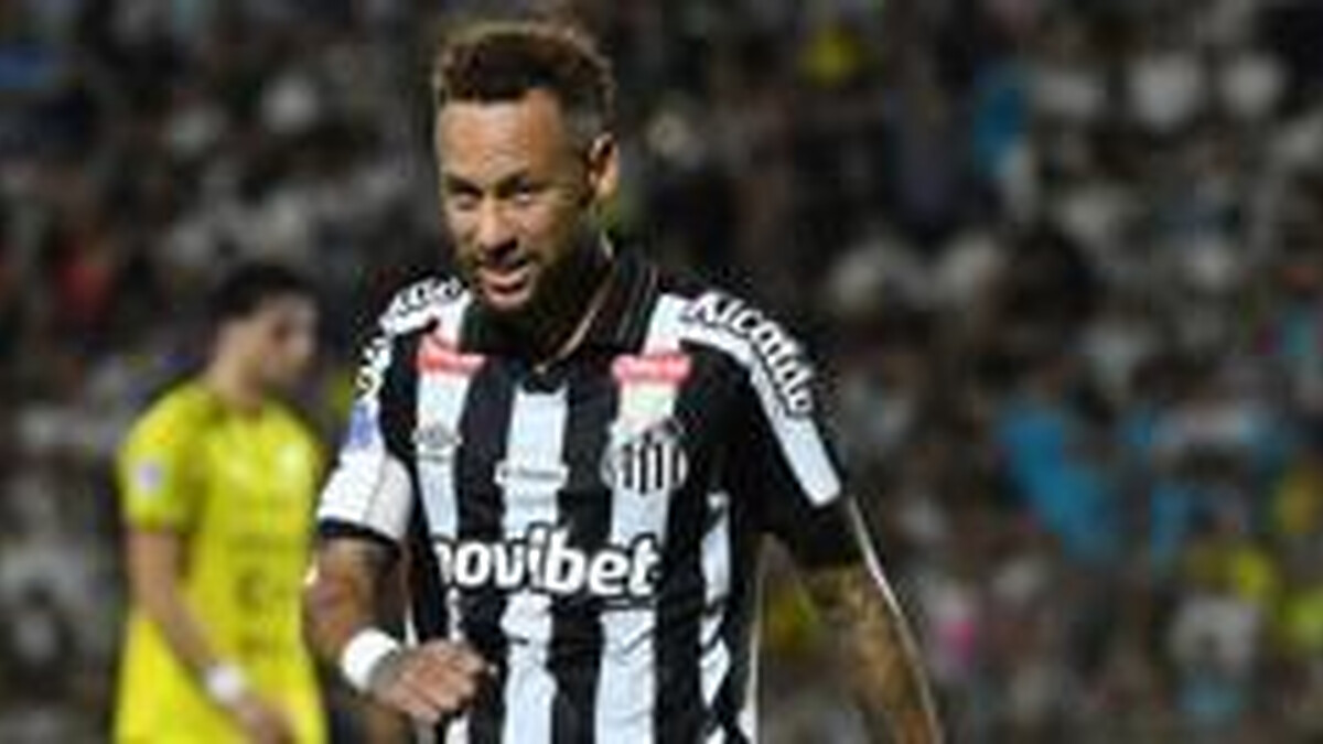 Neymar apologises for slapping teenager Robinho Jr