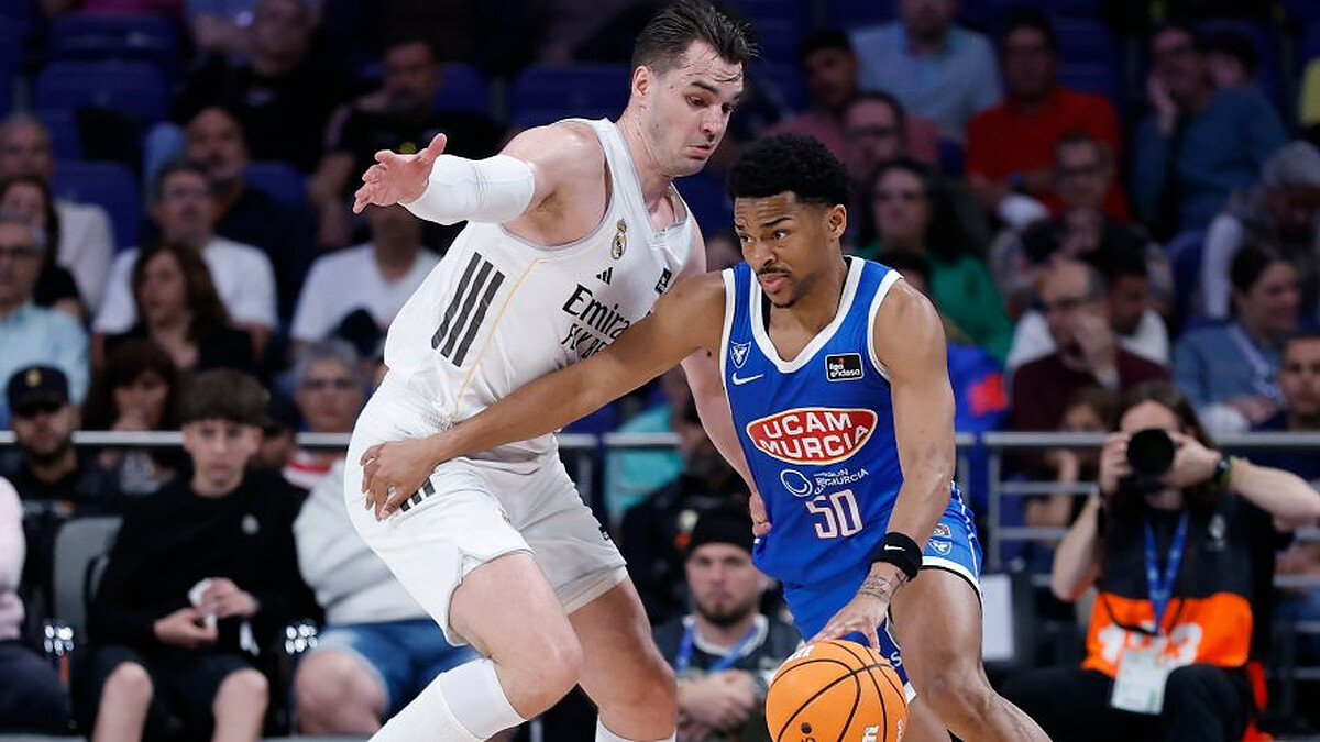 Obasohan stuns Valencia, Hezonja drops 40 in wild comeback win