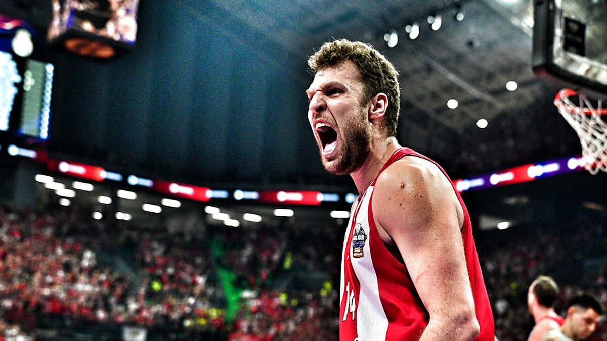 Olympiacos crushes Real in spectacular EuroLeague Final for the title