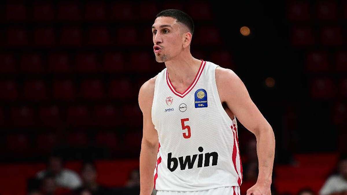 Olympiacos scores 117 points and takes the lead against Kolossos